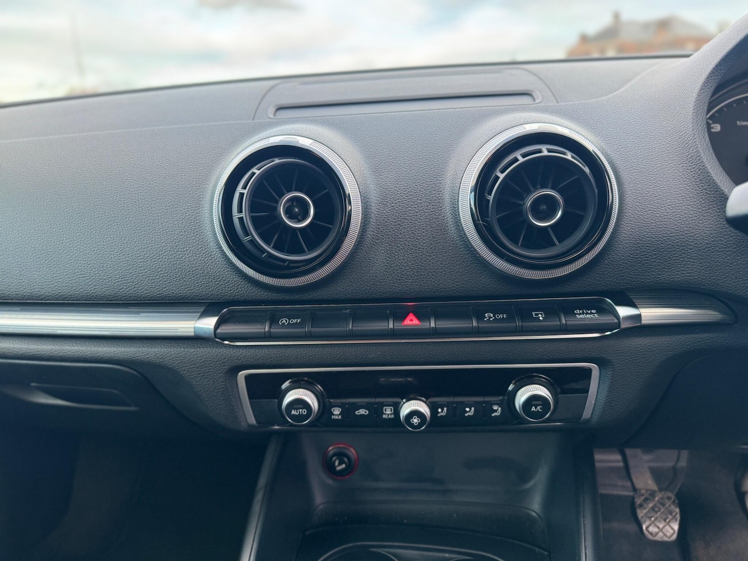 Used Audi A3 2015 for sale - 76440968: Photo 31