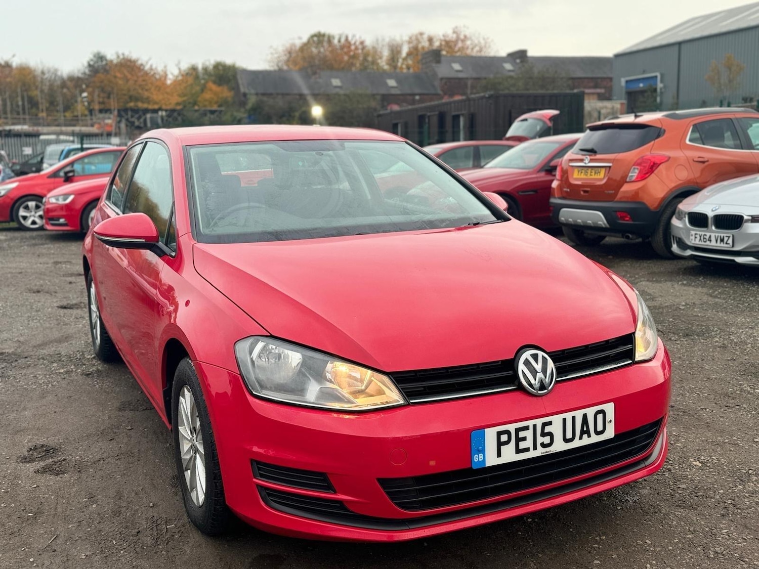Used Volkswagen Golf 2015 for sale - 76521802: Photo 2