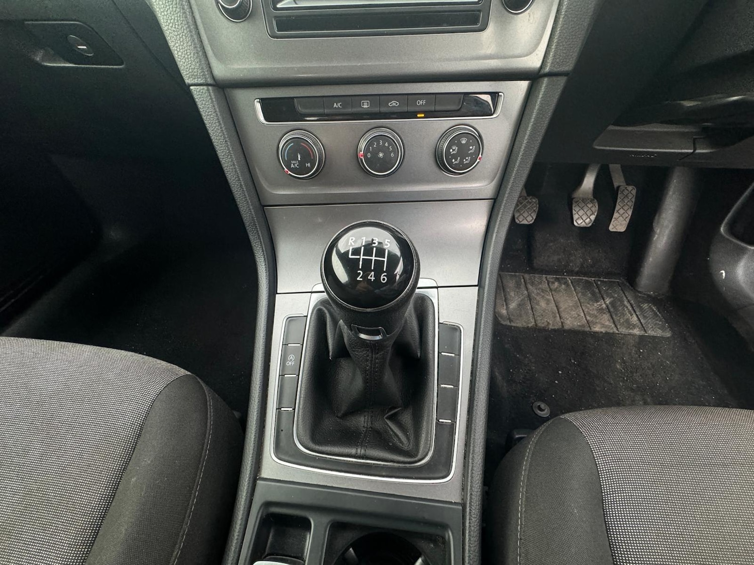 Used Volkswagen Golf 2015 for sale - 76521802: Photo 20