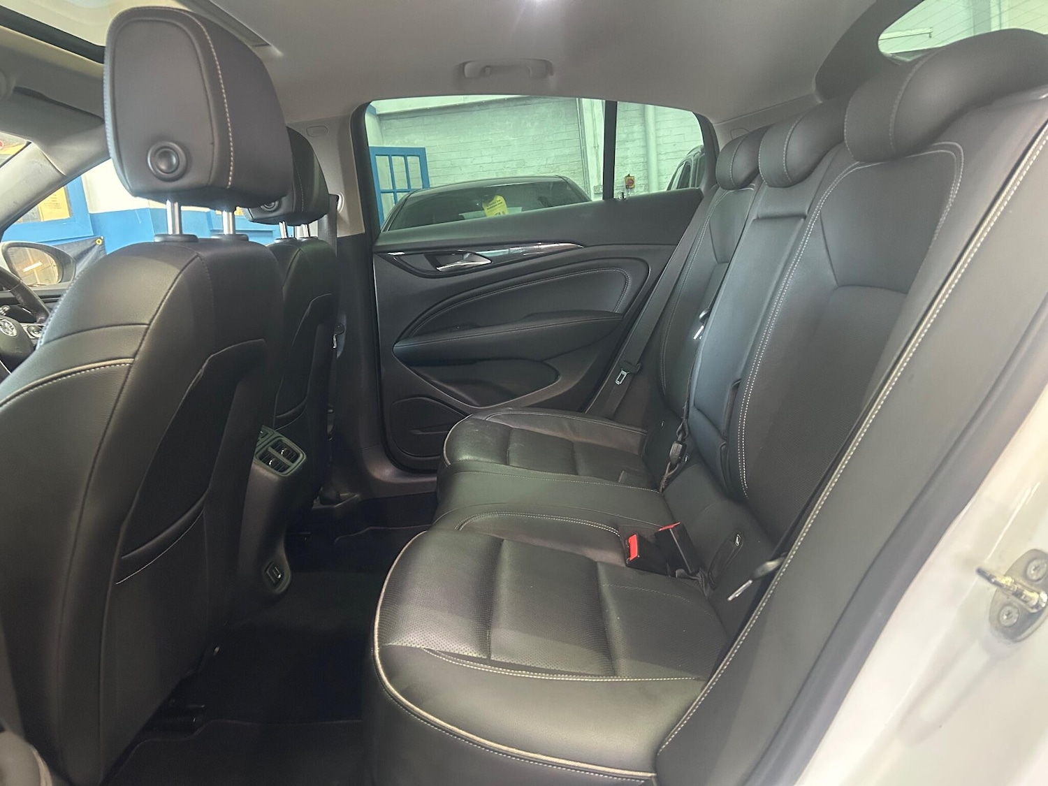 Used Vauxhall Insignia 2017 for sale - 77242707: Photo 16