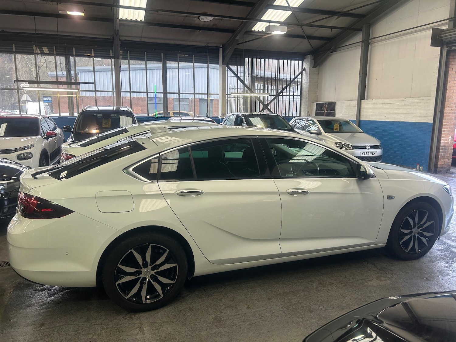 Used Vauxhall Insignia 2017 for sale - 77242707: Photo 4