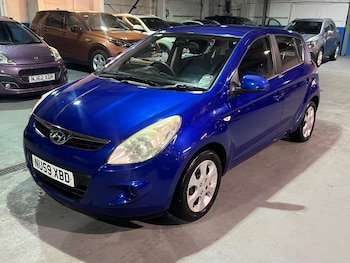 Used Hyundai i20 2009 for sale - 76667284: Photo