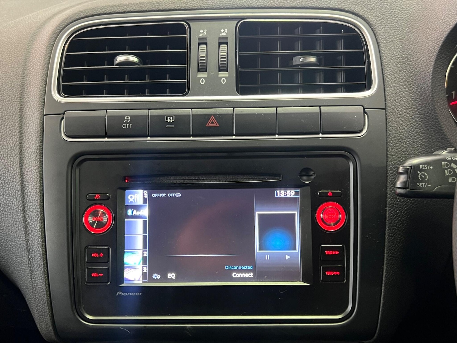 Used Volkswagen Polo 2013 for sale - 76781512: Photo 33