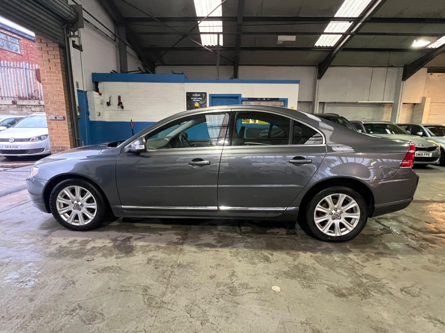 Used Volvo S80 2009 for sale - 77376884: Photo 5