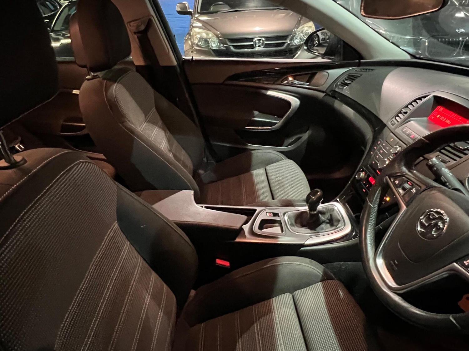 Used Vauxhall Insignia 2011 for sale - 76912729: Photo 18