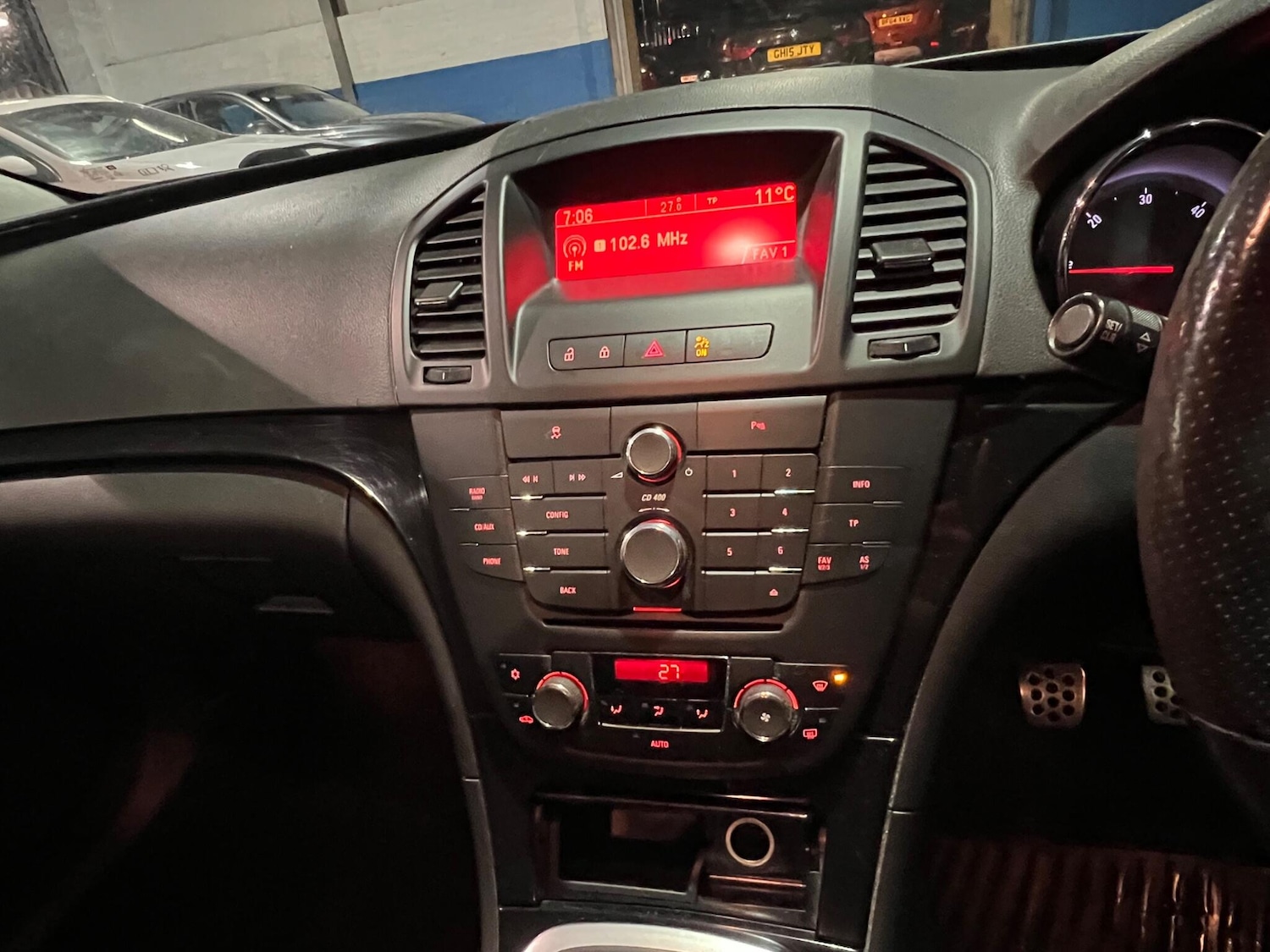 Used Vauxhall Insignia 2011 for sale - 76912729: Photo 23