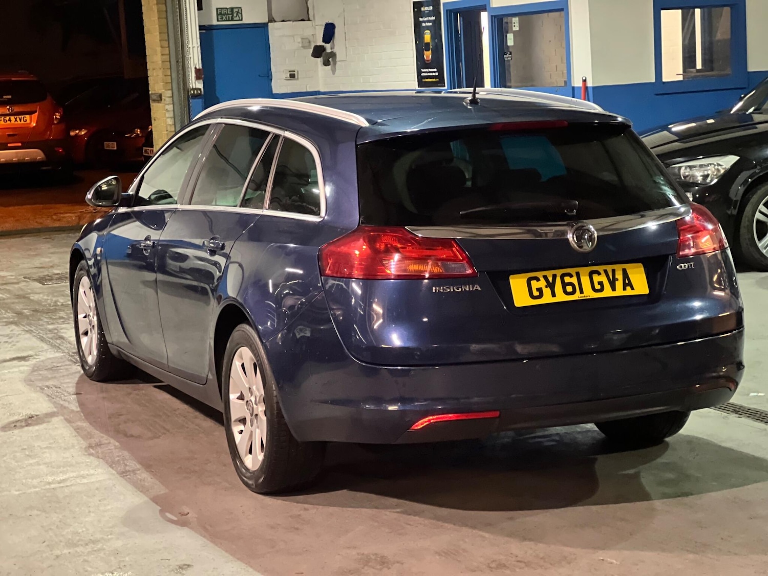 Used Vauxhall Insignia 2011 for sale - 76912729: Photo 4