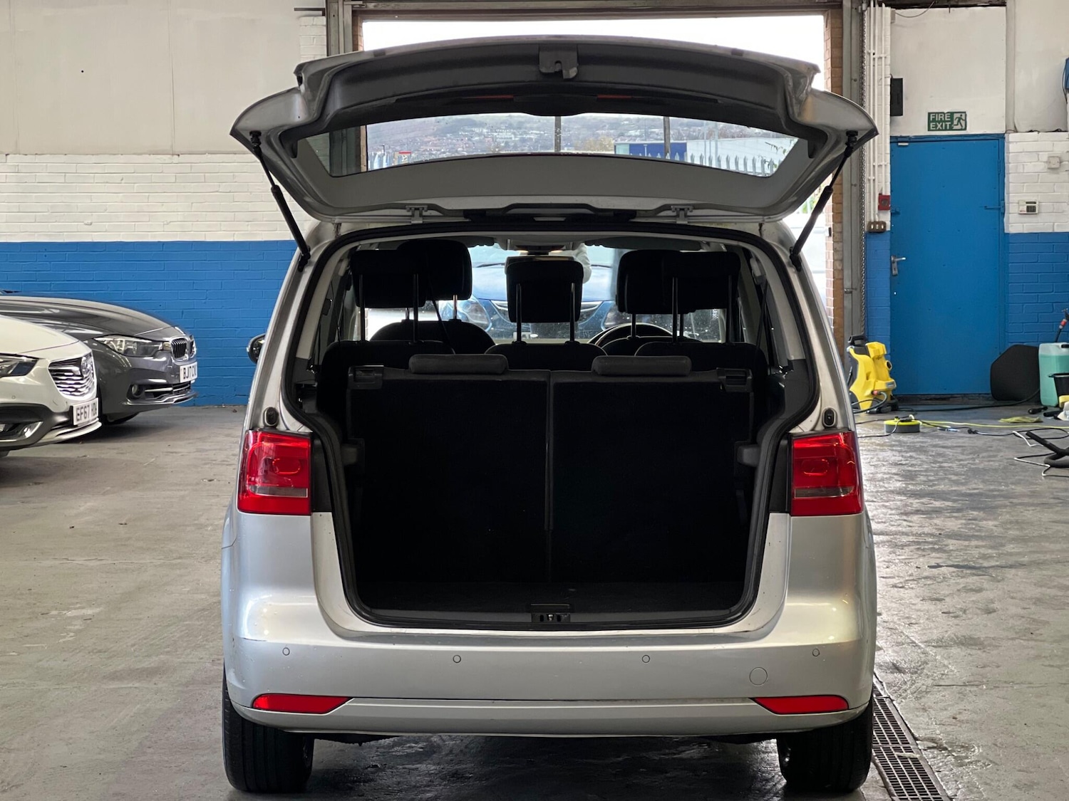 Used Volkswagen Touran 2014 for sale - 76952550: Photo 27