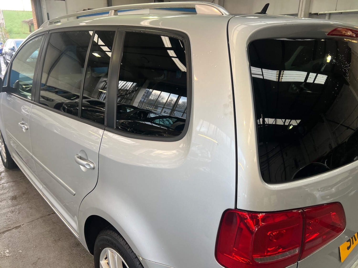 Used Volkswagen Touran 2014 for sale - 76952550: Photo 32