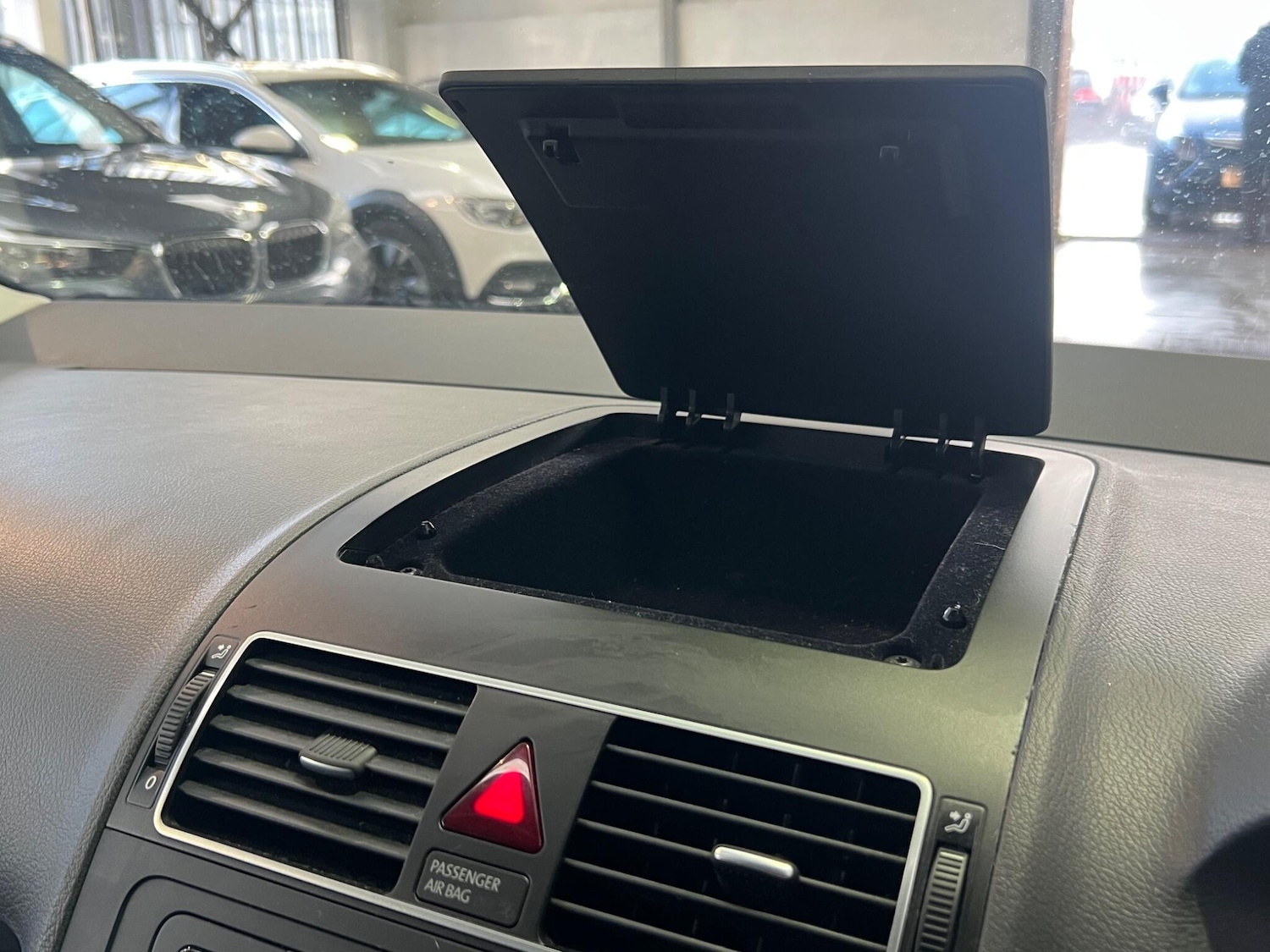 Used Volkswagen Touran 2014 for sale - 76952550: Photo 36