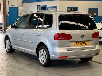 Used Volkswagen Touran 2014 for sale - 76952550: Photo