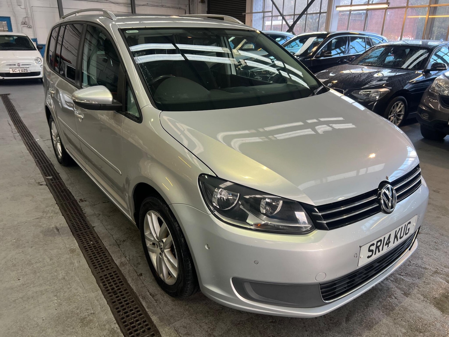 Used Volkswagen Touran 2014 for sale - 76952550: Photo 5