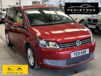 Used Volkswagen Touran 2011 for sale - 79116678: Photo