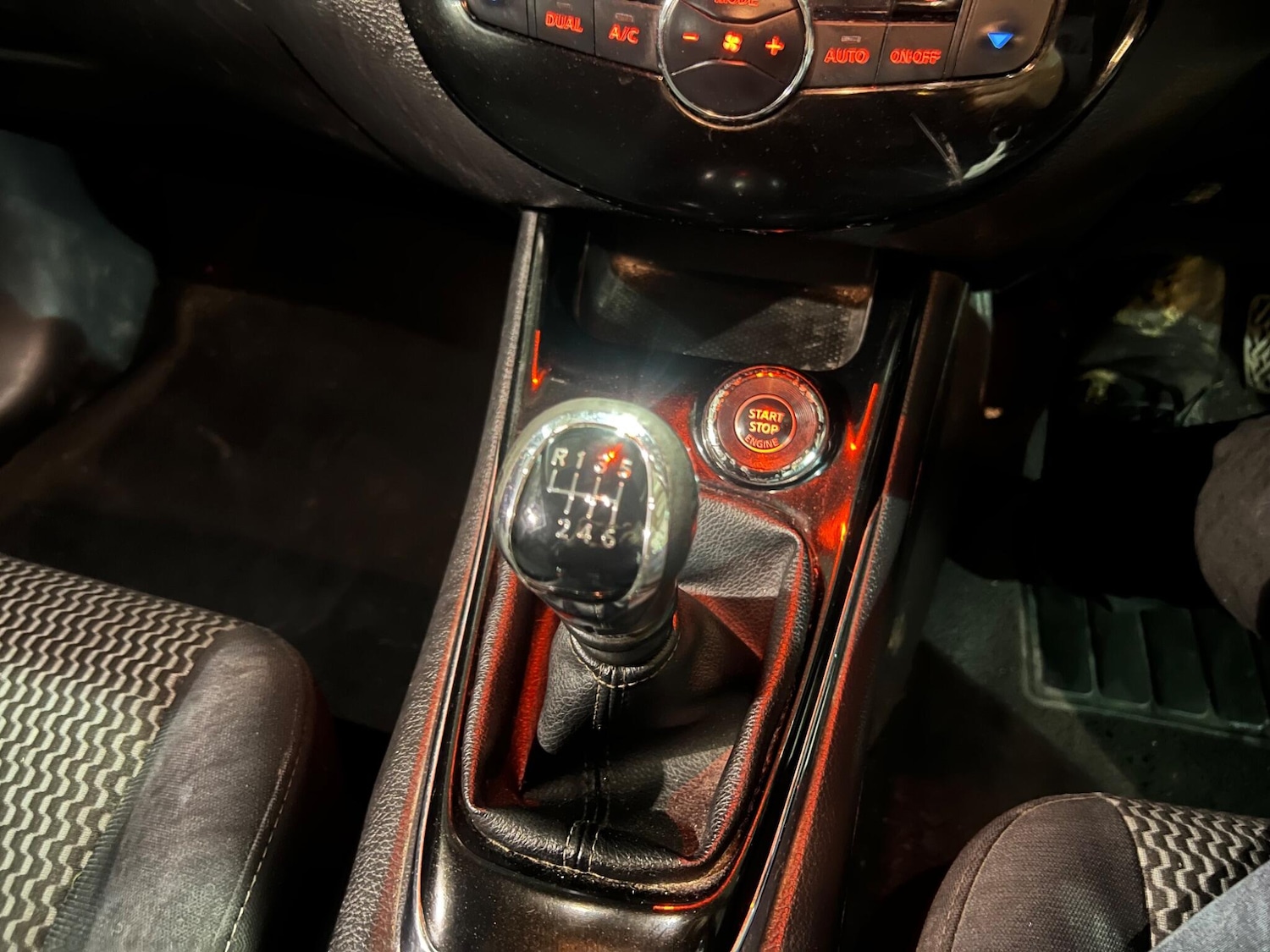 Used Nissan Pulsar 2015 for sale - 76936600: Photo 24