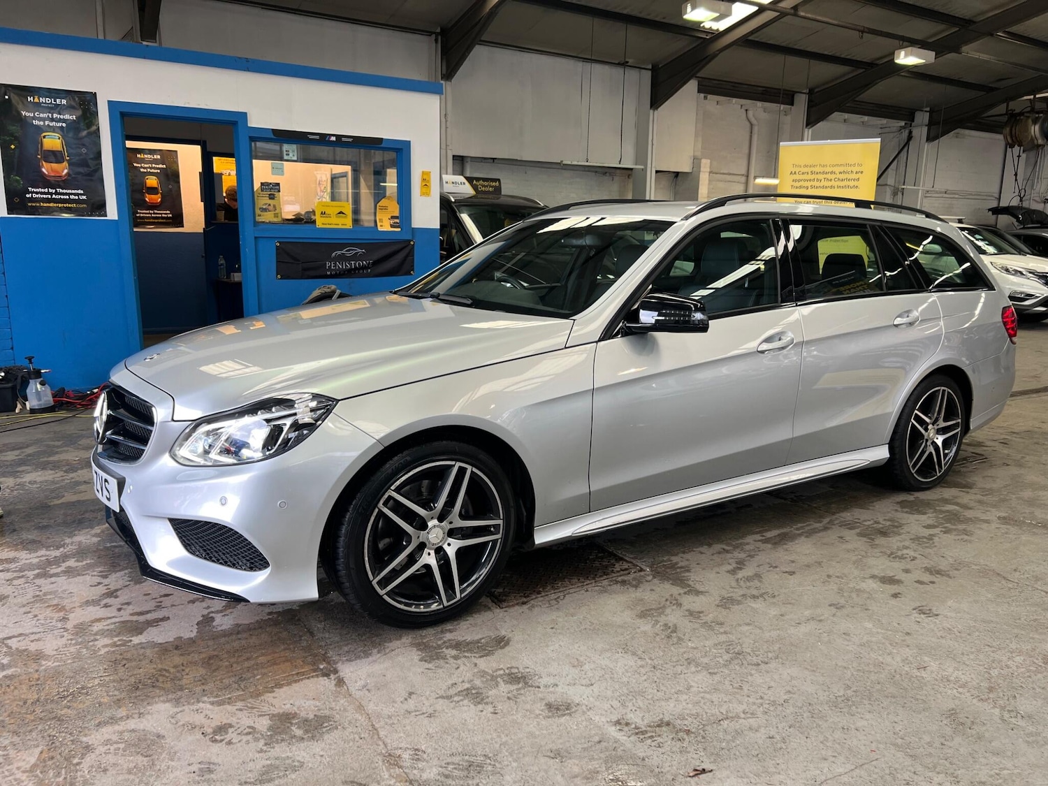 Used Mercedes-Benz E Class for sale - 77538453: Photo 11