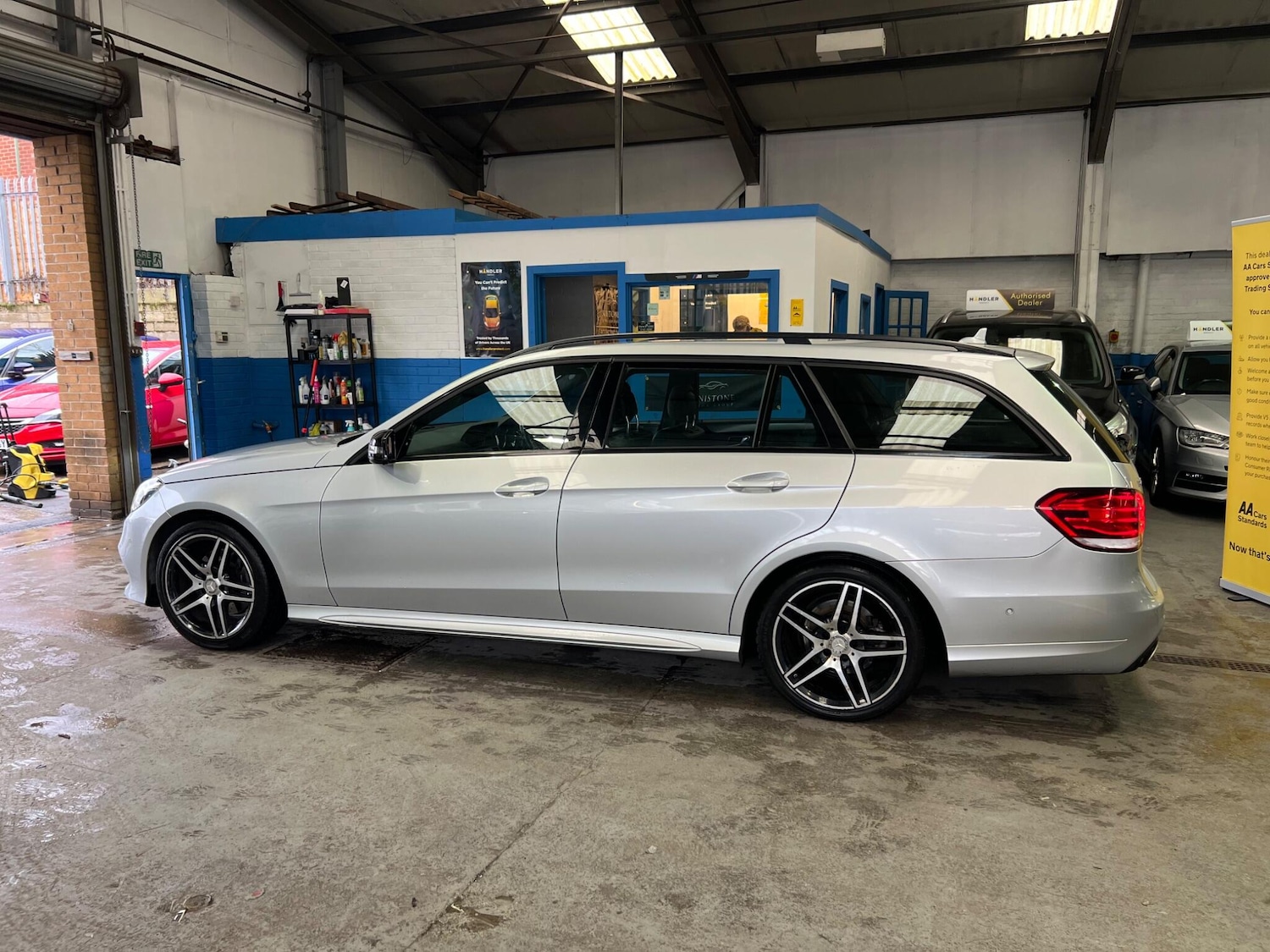 Used Mercedes-Benz E Class for sale - 77538453: Photo 12