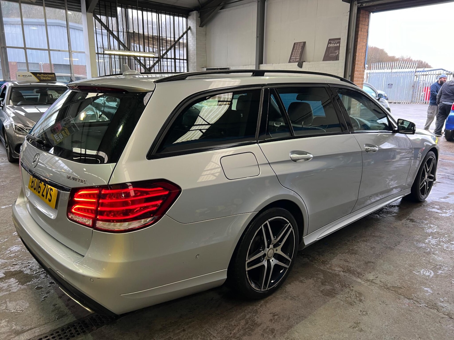 Used Mercedes-Benz E Class for sale - 77538453: Photo 15