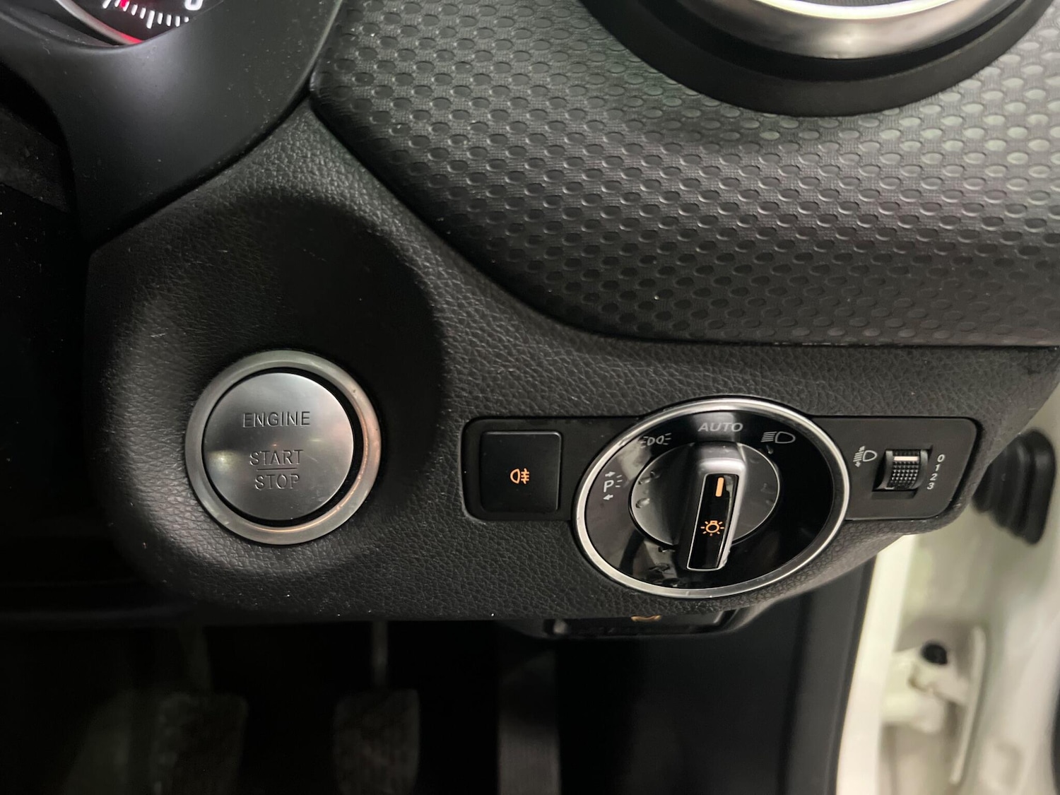 Used Mercedes-Benz A-Class 2018 for sale - 77279383: Photo 27