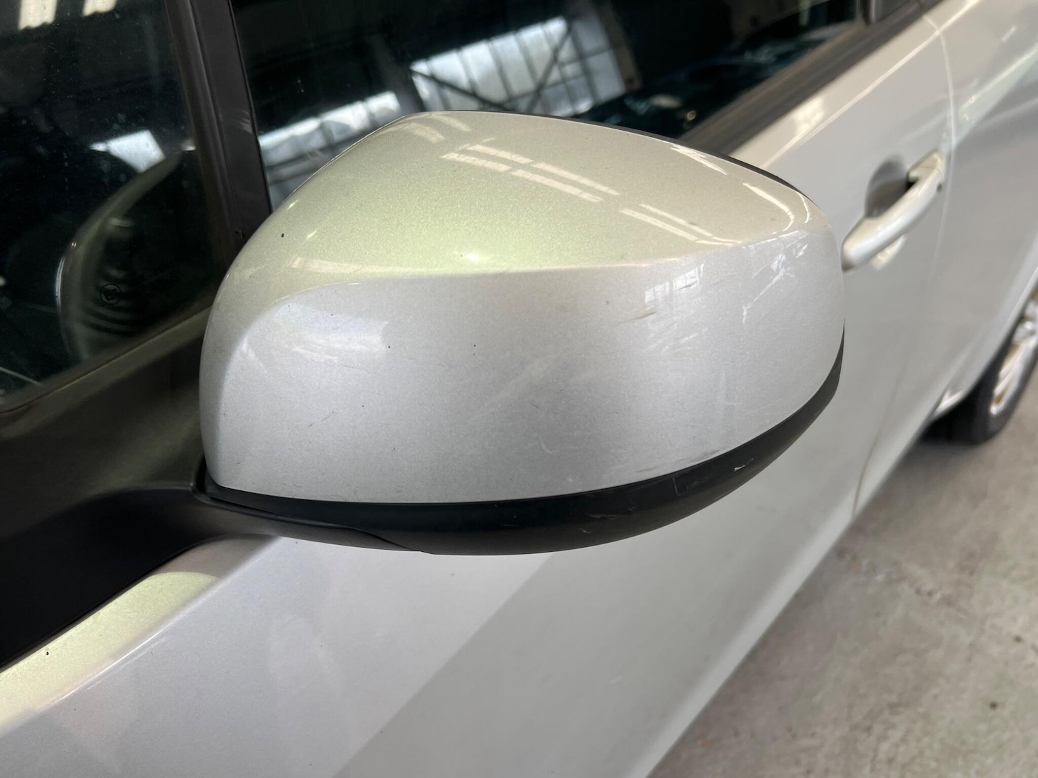 Used Suzuki Splash 2011 for sale - 76727196: Photo 25