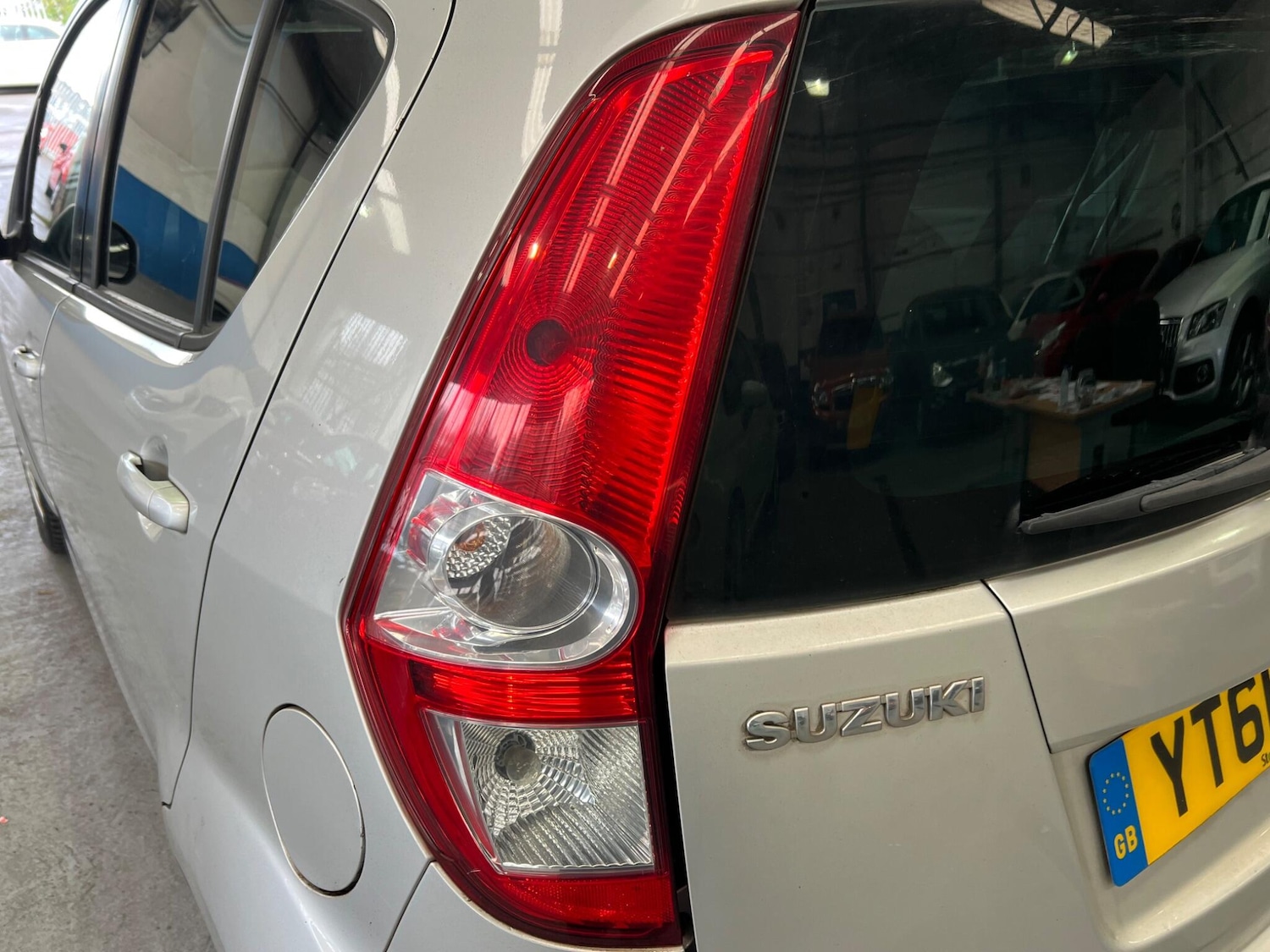 Used Suzuki Splash 2011 for sale - 76727196: Photo 33