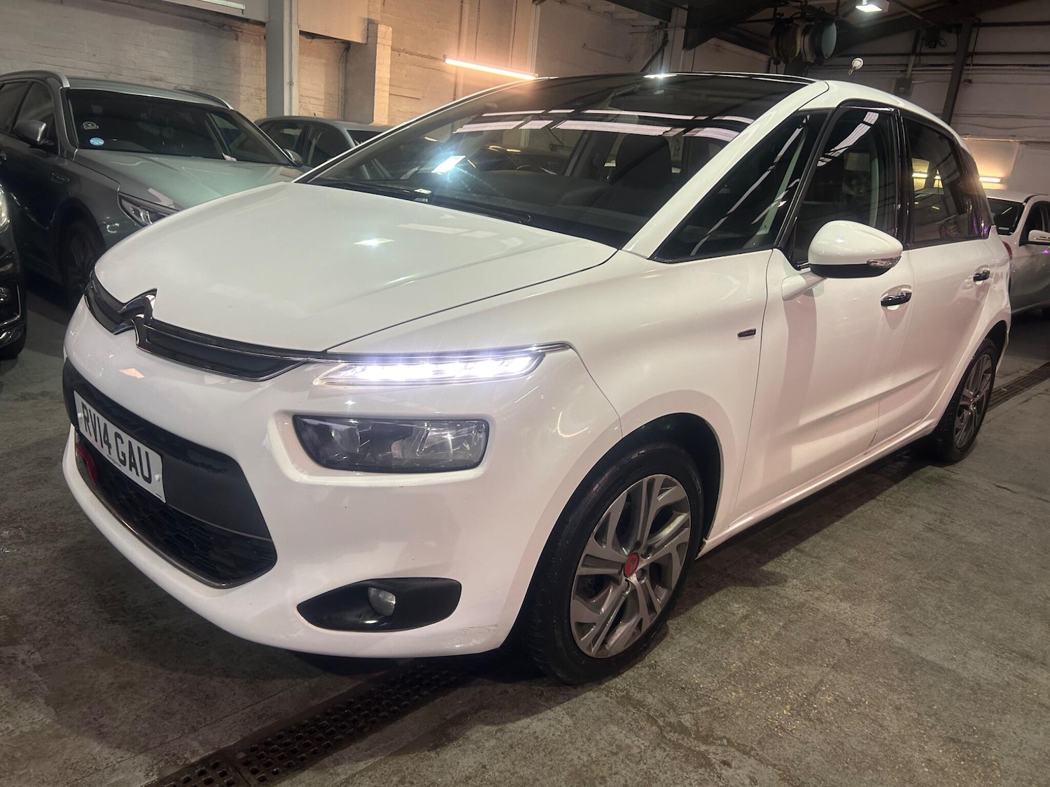 Used Citroen C4 Picasso 2014 for sale - 77291867: Photo 5