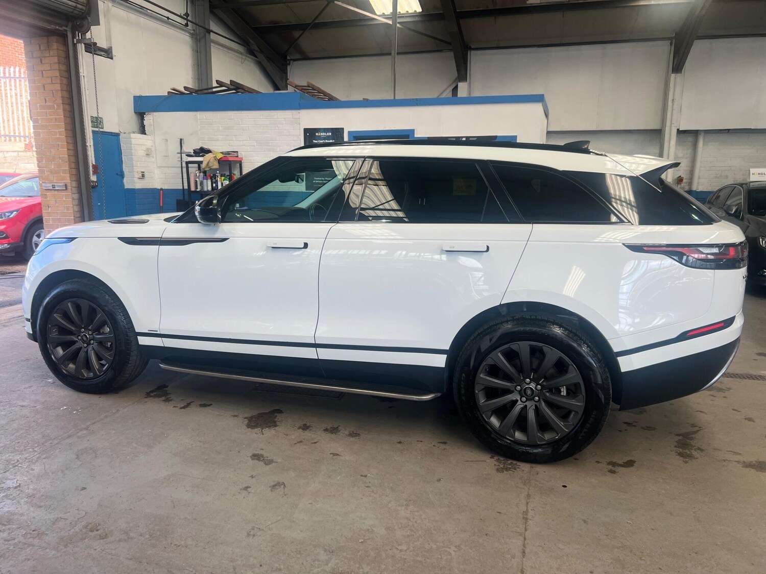 Used Land Rover Range Rover Velar 2018 for sale - 77839811: Photo 10