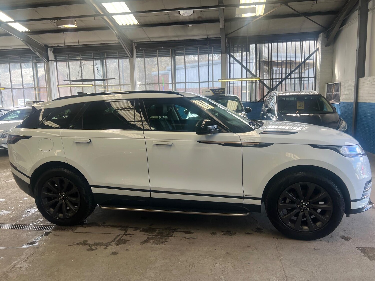 Used Land Rover Range Rover Velar 2018 for sale - 77839811: Photo 12