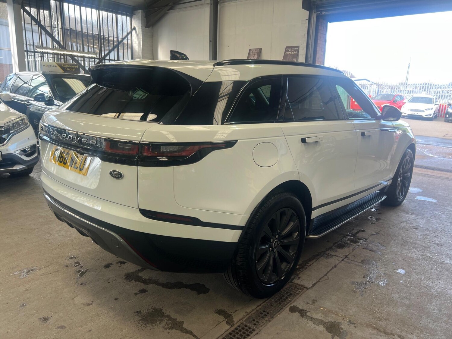 Used Land Rover Range Rover Velar 2018 for sale - 77839811: Photo 13