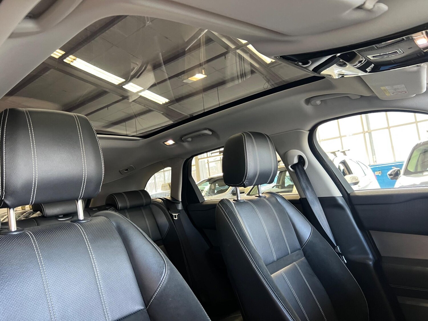 Used Land Rover Range Rover Velar 2018 for sale - 77839811: Photo 22