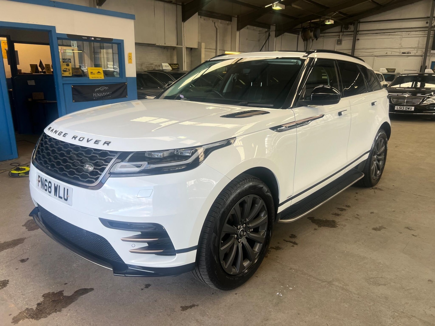 Used Land Rover Range Rover Velar 2018 for sale - 77839811: Photo 3