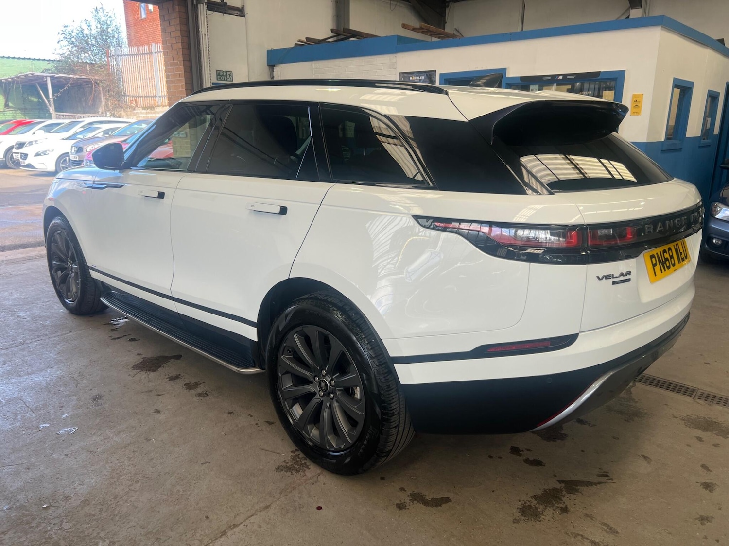 Used Land Rover Range Rover Velar 2018 for sale - 77839811: Photo 4