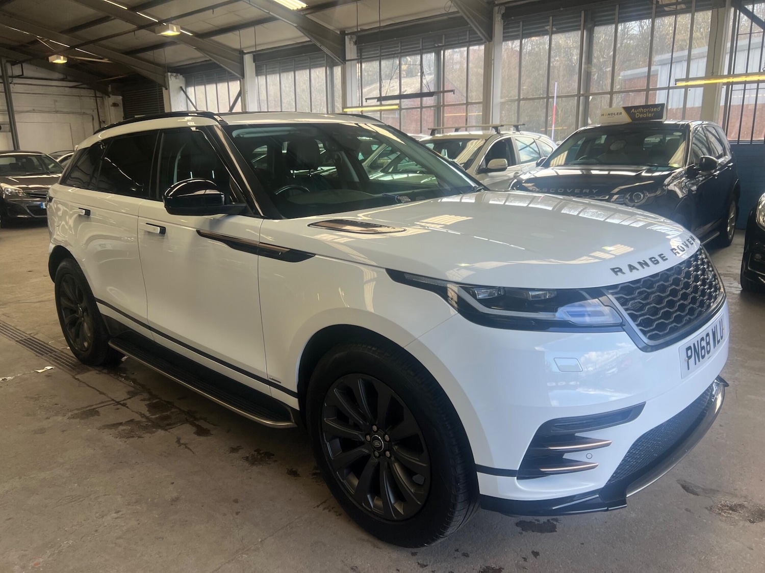 Used Land Rover Range Rover Velar 2018 for sale - 77839811: Photo 5