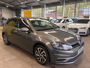 Used Volkswagen Golf 2019 for sale - 79509107: Photo