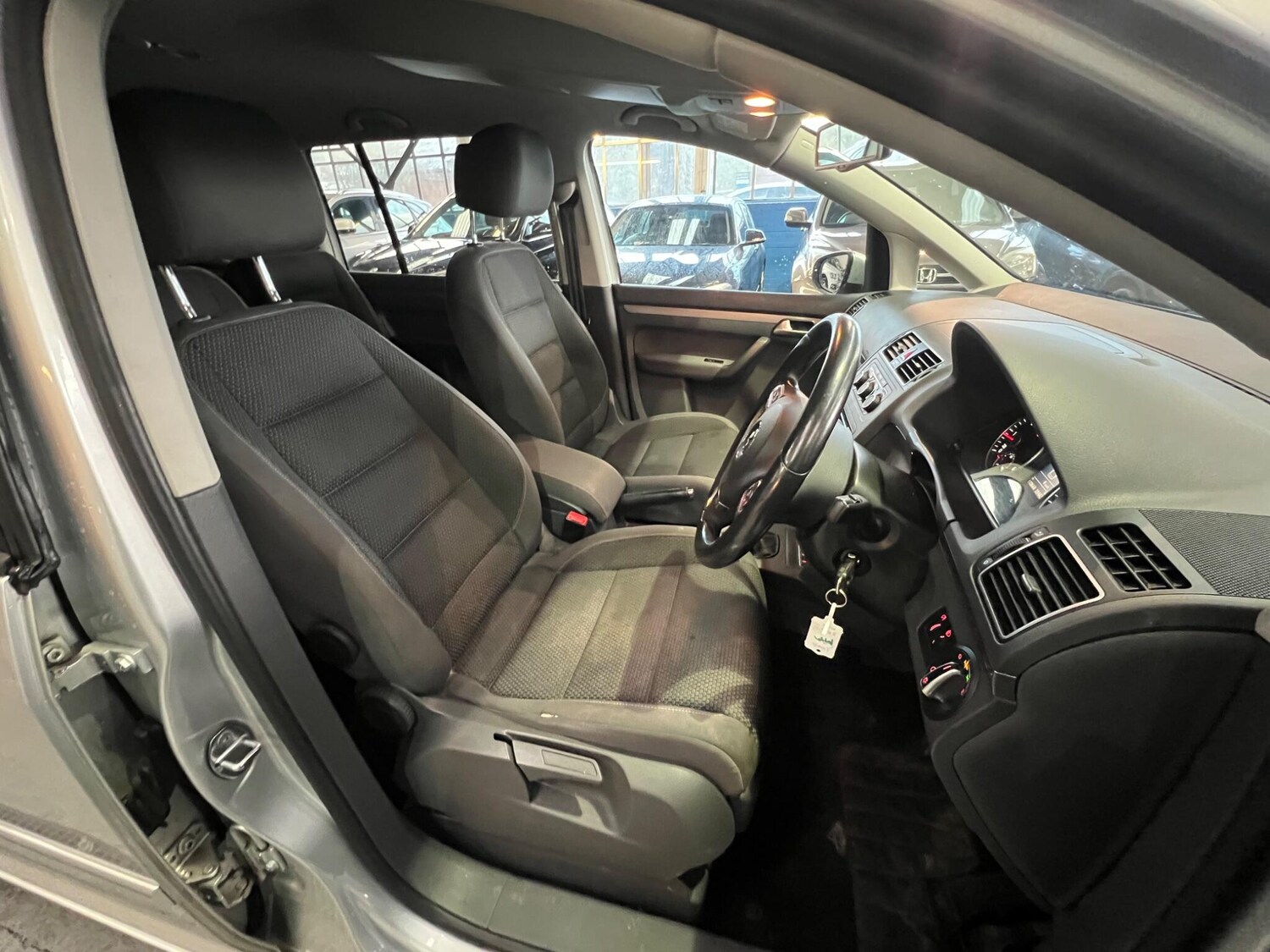 Used Volkswagen Touran 2014 for sale - 77574156: Photo 17