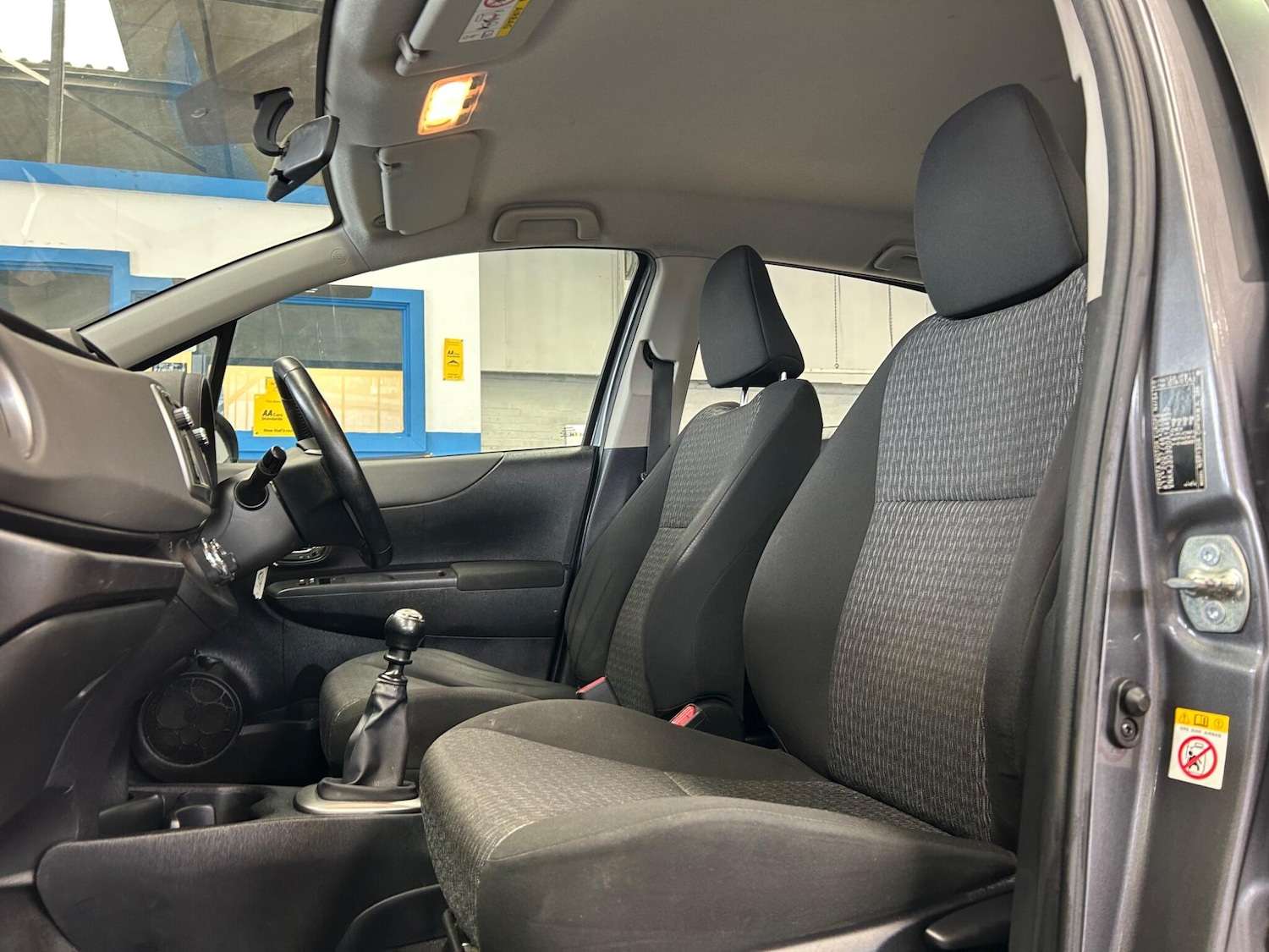 Used Toyota Yaris for sale - 77824914: Photo 16