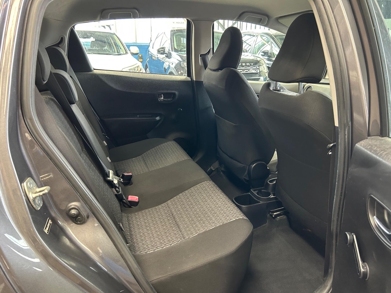 Used Toyota Yaris for sale - 77824914: Photo 22