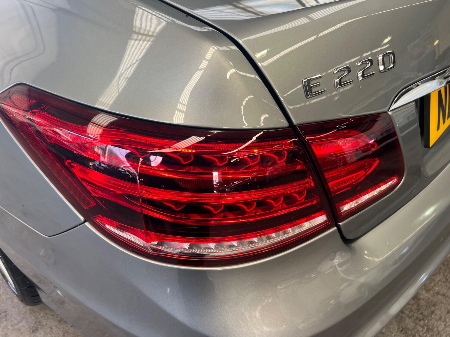 Used Mercedes-Benz E Class 2013 for sale - 77400478: Photo 31