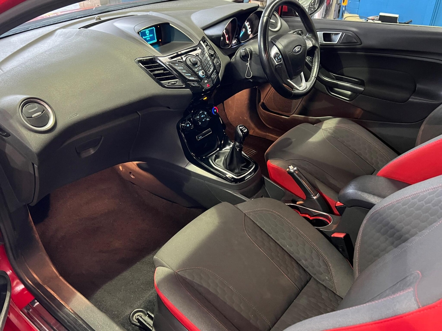 Used Ford Fiesta 2014 for sale - 77376951: Photo 24