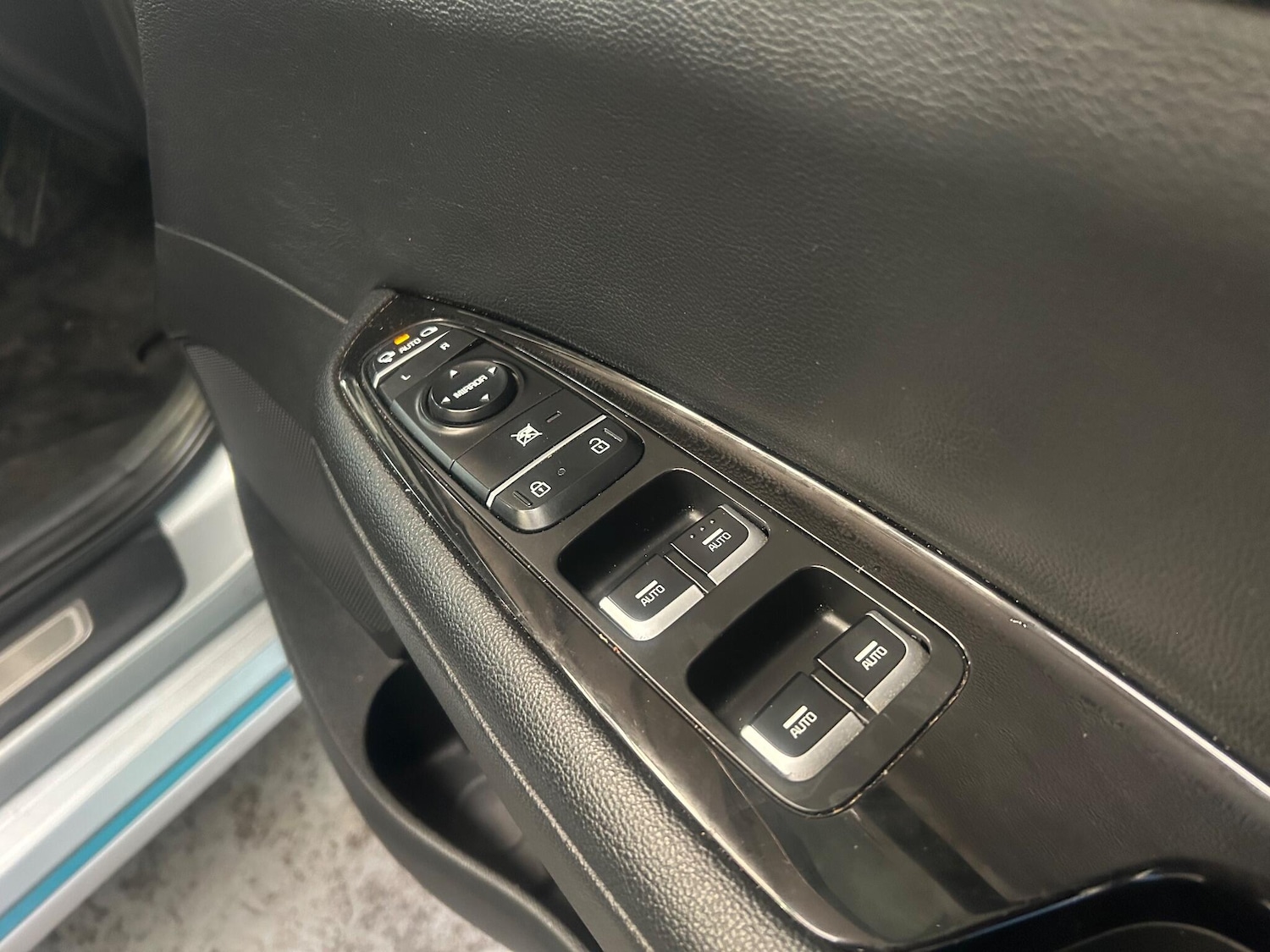 Used Kia Optima 2018 for sale - 77305679: Photo 19