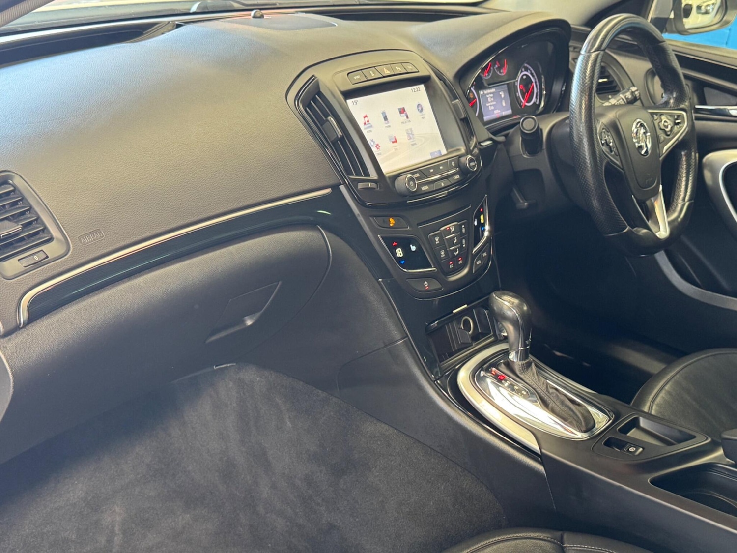 Used Vauxhall Insignia 2015 for sale - 78205233: Photo 10