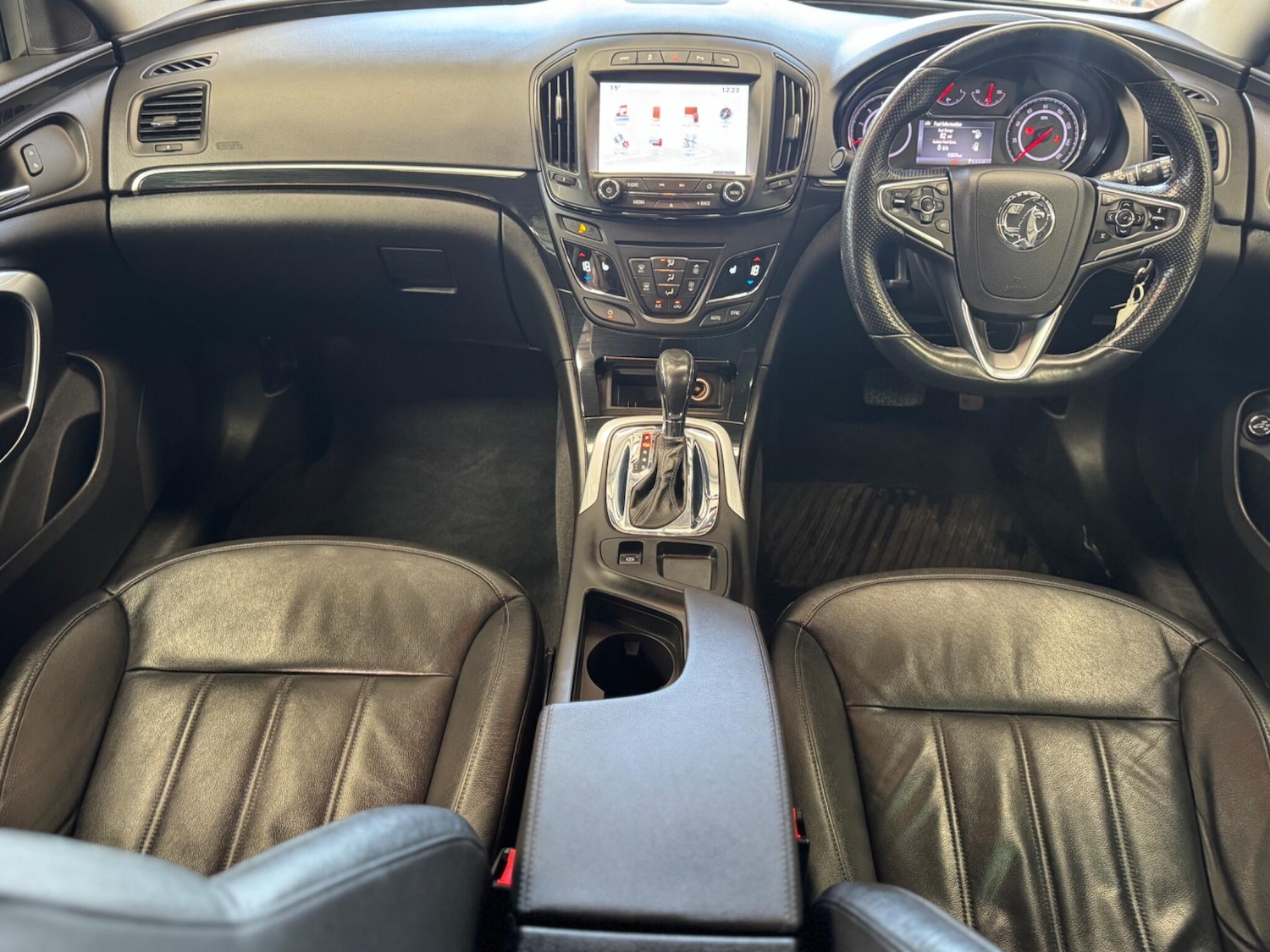 Used Vauxhall Insignia 2015 for sale - 78205233: Photo 11