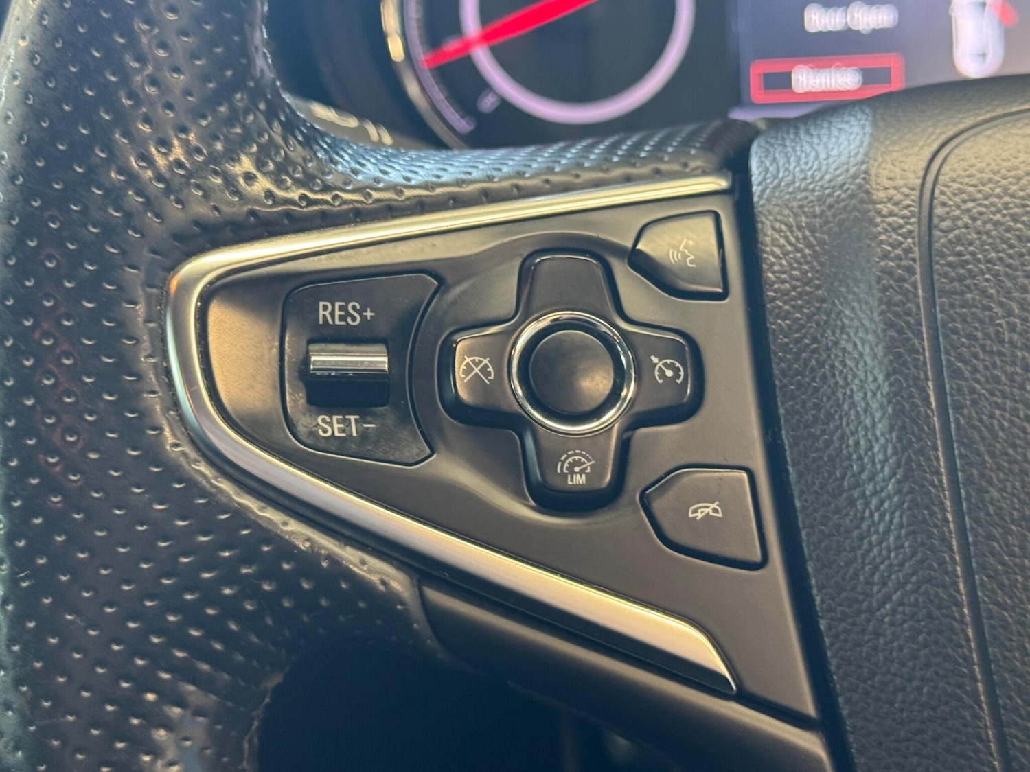 Used Vauxhall Insignia 2015 for sale - 78205233: Photo 21