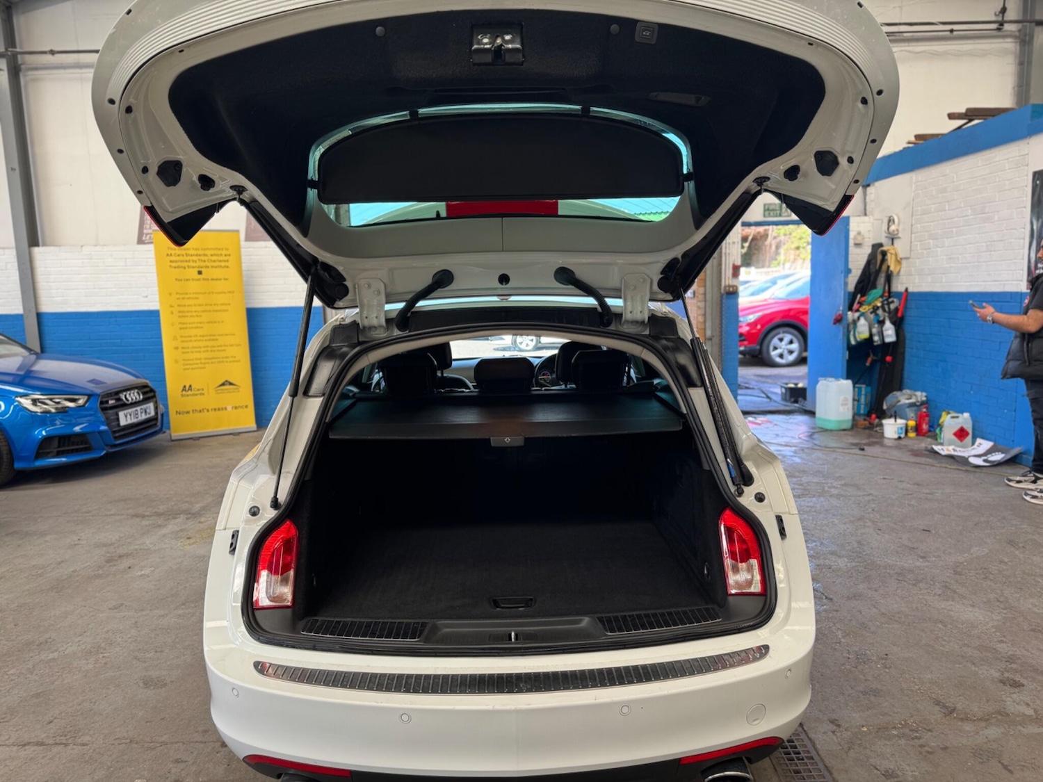 Used Vauxhall Insignia 2015 for sale - 78205233: Photo 35