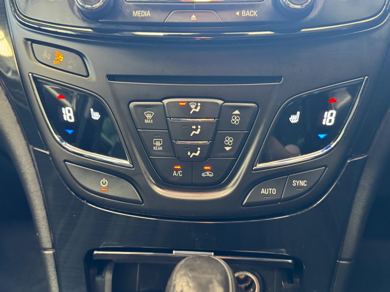 Used Vauxhall Insignia 2015 for sale - 78205233: Photo 47