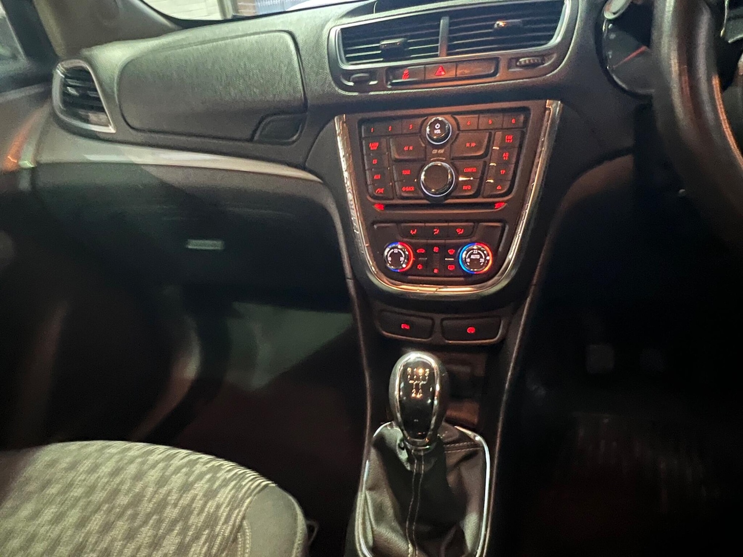 Used Vauxhall Mokka 2015 for sale - 77279979: Photo 16