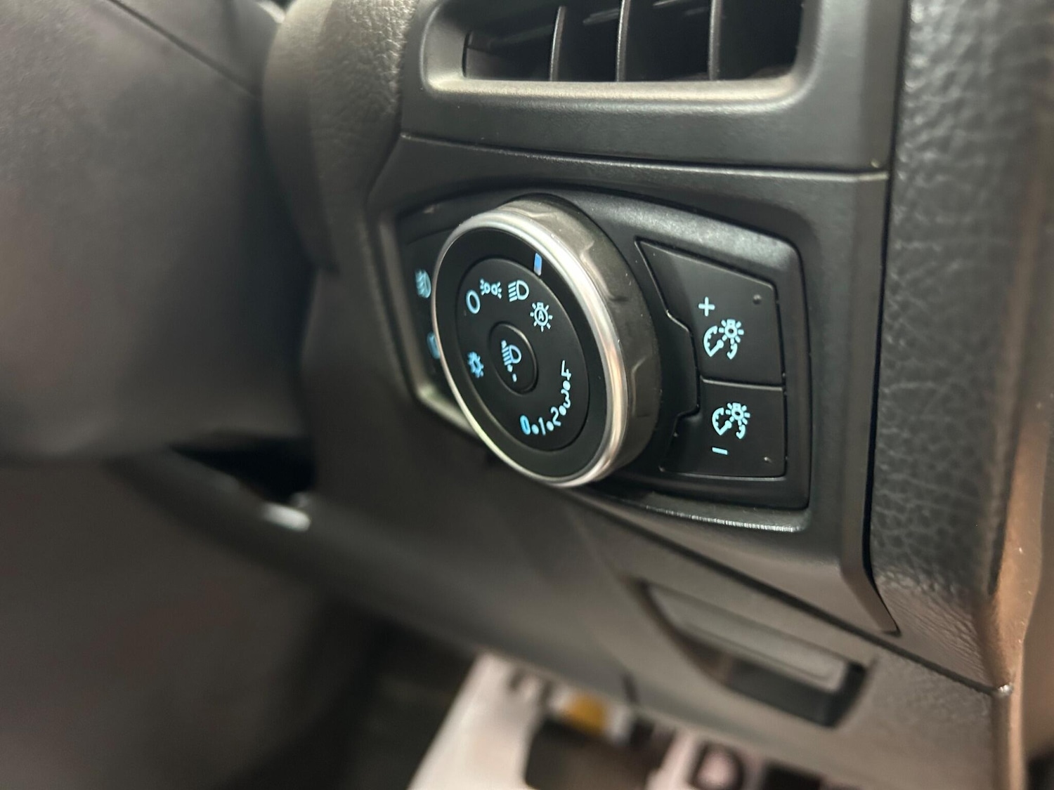 Used Ford Focus for sale - 77957838: Photo 16