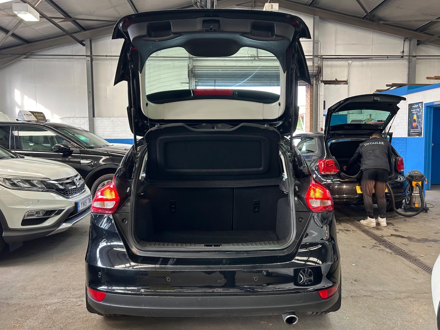 Used Ford Focus for sale - 77957838: Photo 27