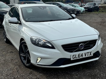 Used Volvo V40 2014 for sale - 76201073: Photo