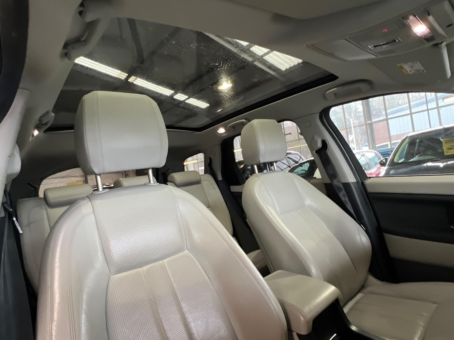 Used Land Rover Discovery Sport 2017 for sale - 77156010: Photo 20