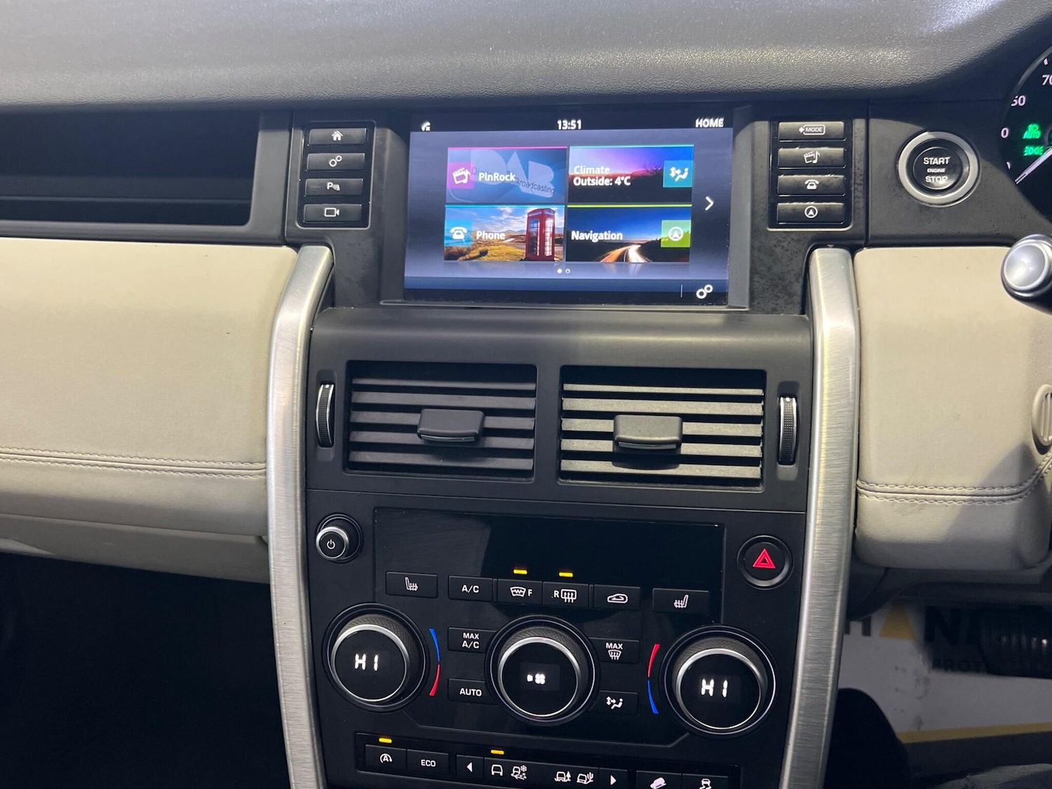 Used Land Rover Discovery Sport 2017 for sale - 77156010: Photo 28